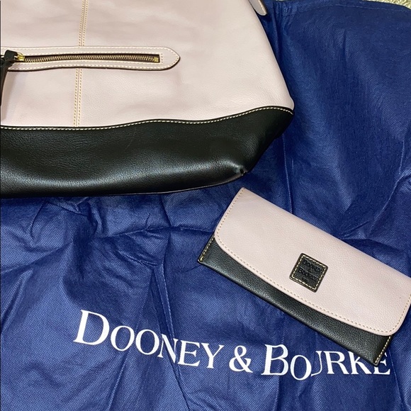 Dooney & Bourke large hobo bag - Picture 6 of 7